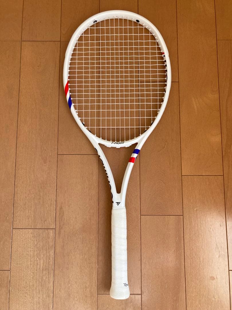 美品2025年 TecnifibreT-FIGHT 300S G2 98インチ