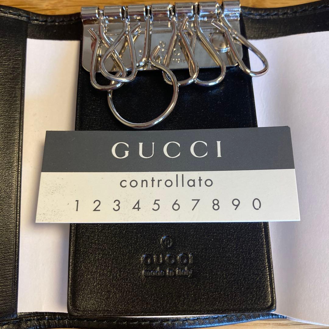 さとりん⭐︎GUCCI ブラックレザーキーケース 箱付き
