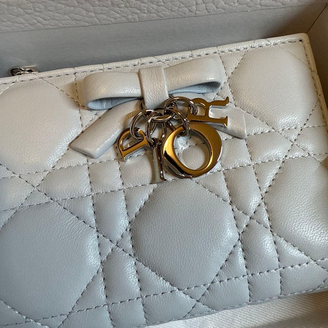 Dior ディオール　二つ折り財布　LadyDior Dahlia ウォレット