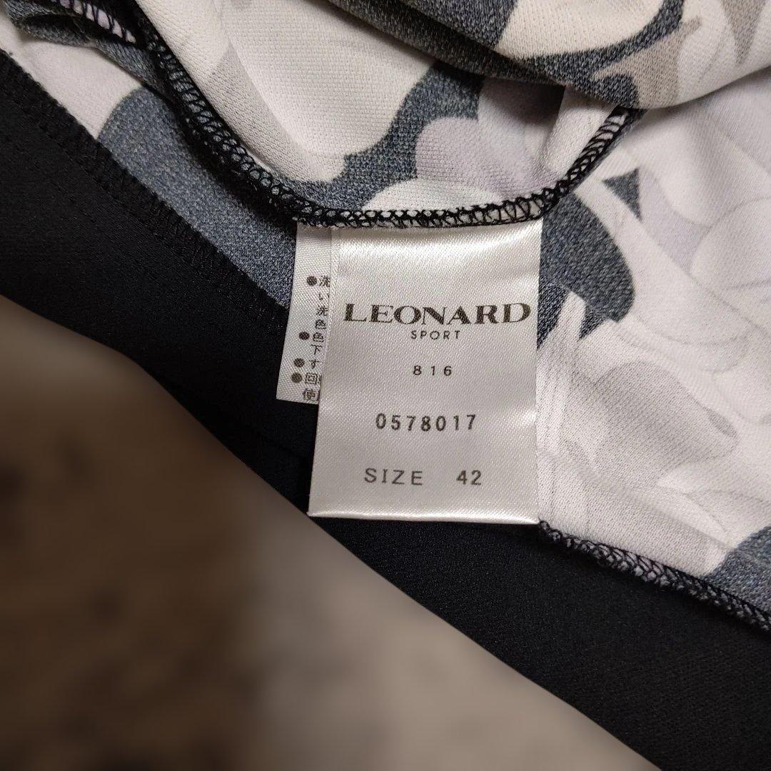 LEONARD SPORT 花柄プリント 半袖Tシャツ モノトーン