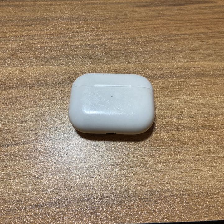 Apple 純正 AirPods Pro 【充電ケース】