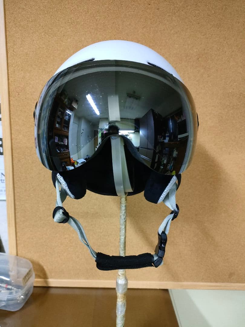 スキー用ヘルメット　大人用　 Lサイズ　58cm〜61cm
