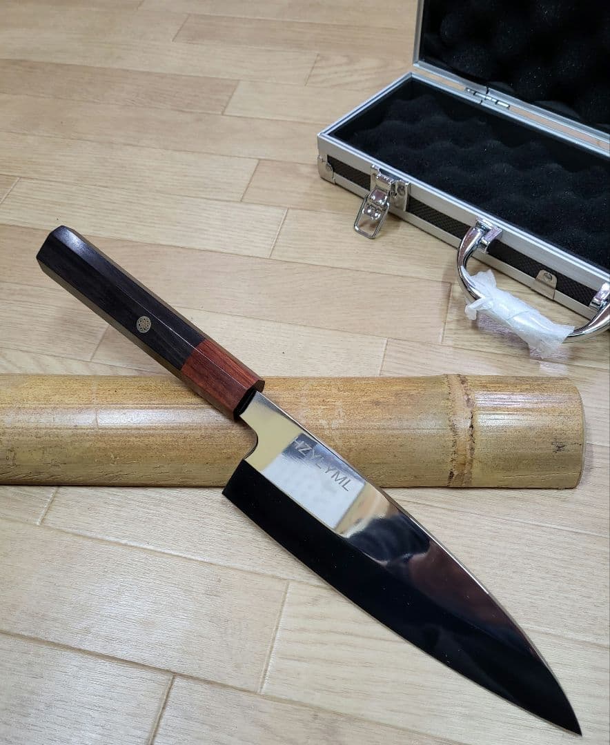 TORA出刃包丁　鏡面仕様天然木柄　ケース付き