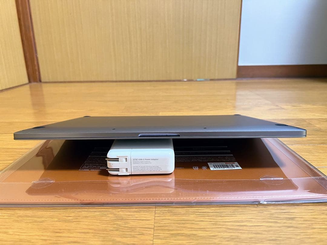 MacBook Pro 15インチ 2019 i7/16GB 高級レザーケース付