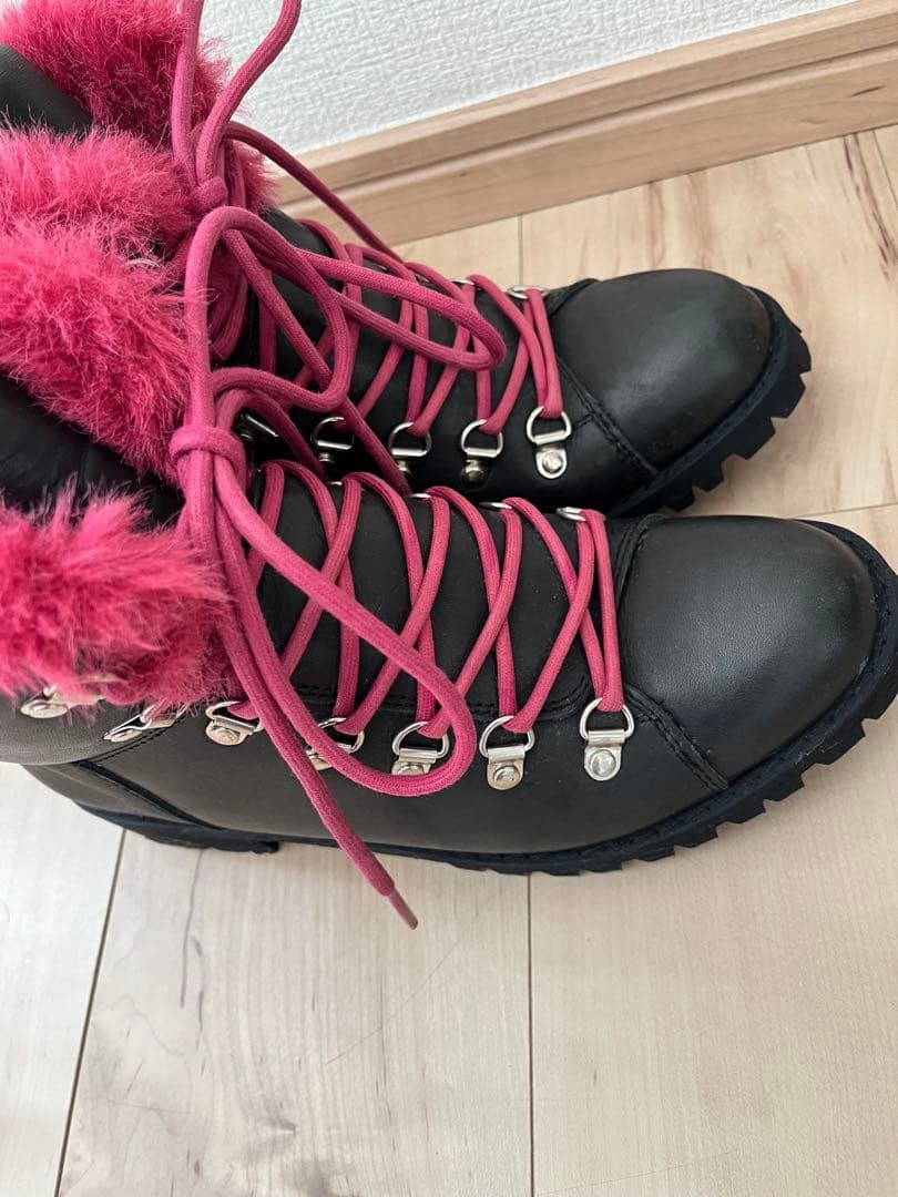 【LIMI feu】ファー付きブーツ ブラック/ピンク