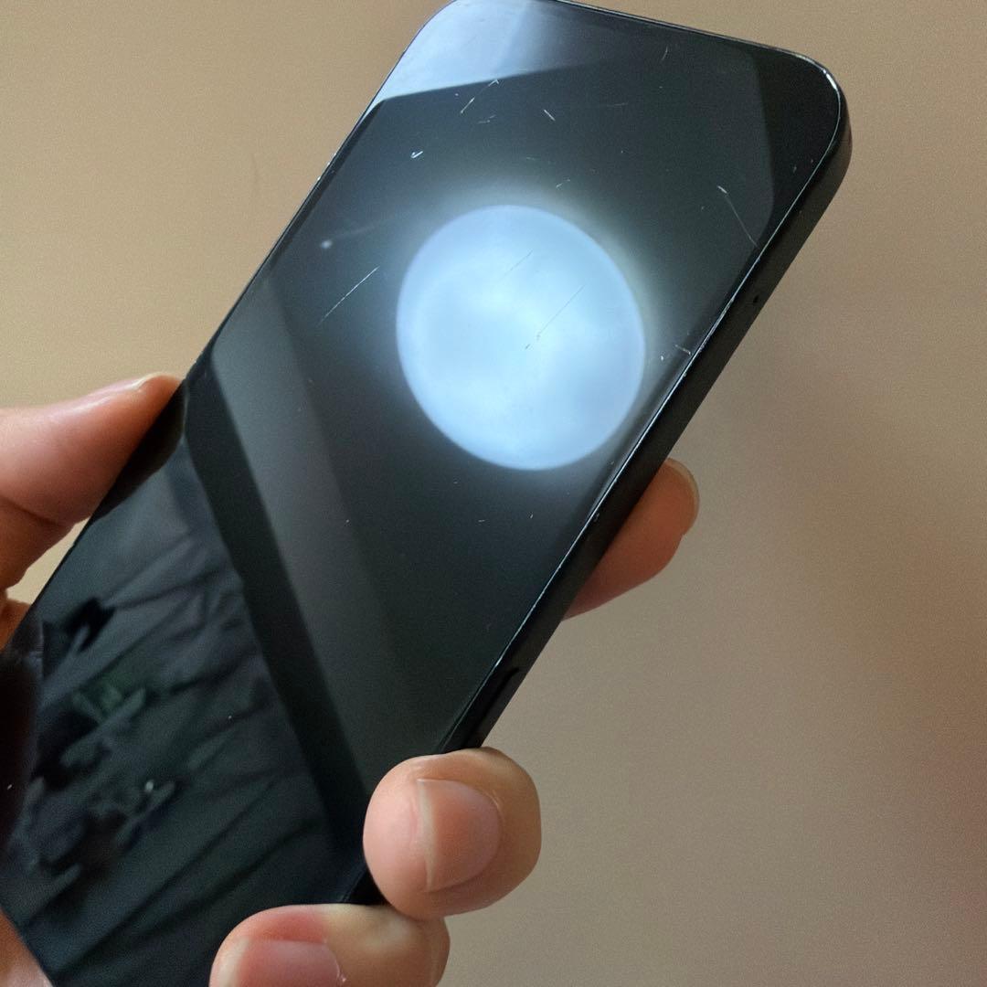 iphone 15 128GB ブラックSIMフリー バッテリー100％