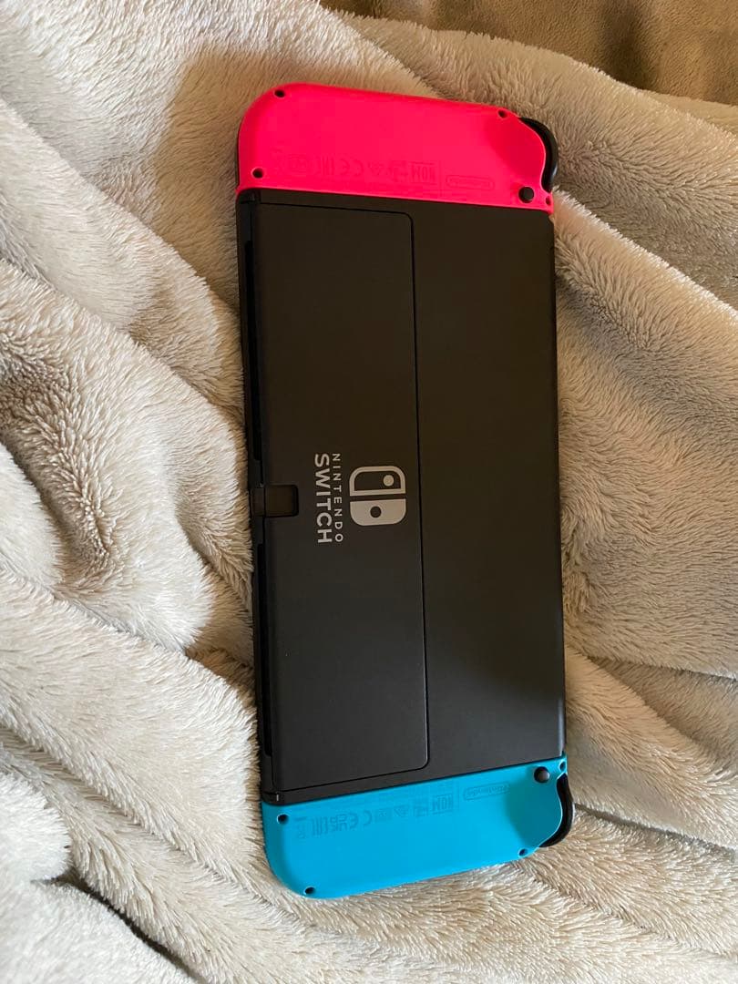 Nintendo Switch 本体有機ELモデルと充電器とコントローラーセット