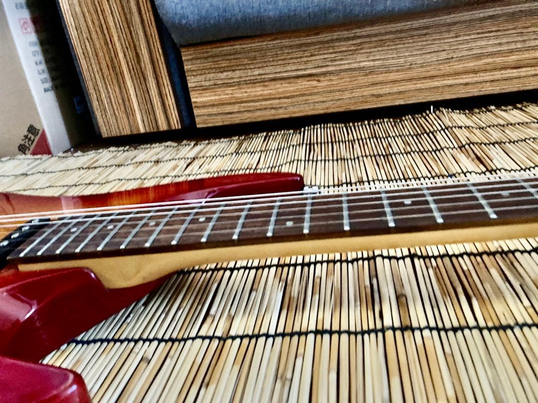 ☆ 杢目が綺麗　モディファイして 新機能満載　AriaPro II SSH ST