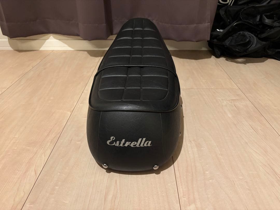 エストレヤ　レトロシート