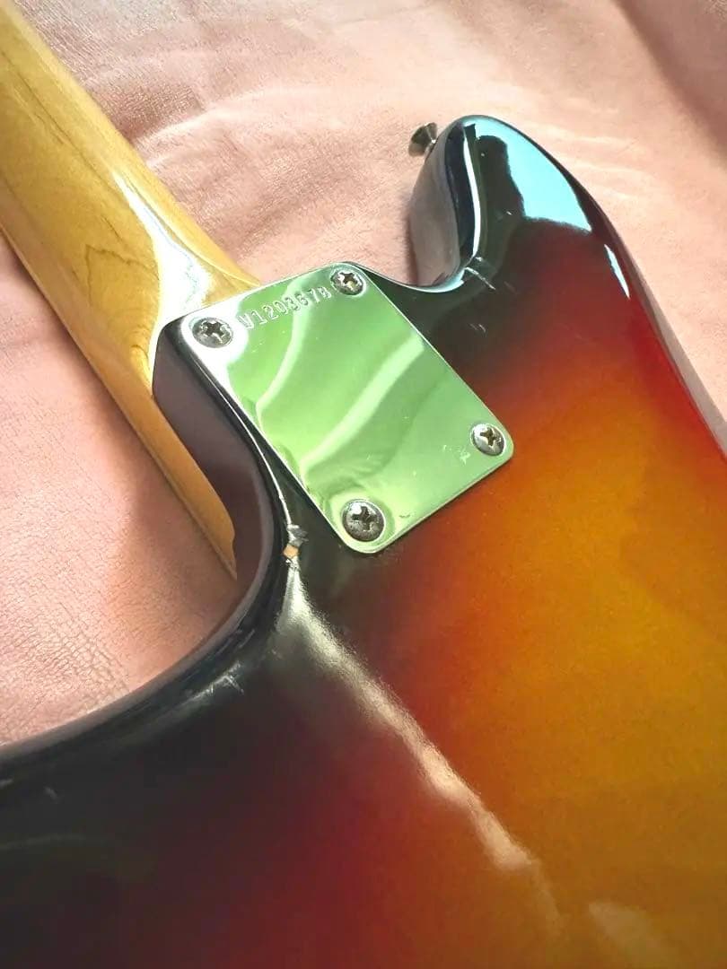 ギター Fender New American Vintage 65 Jaguar