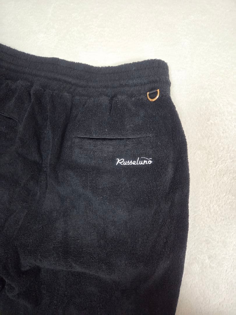 【早期価格交渉で大幅値下可】RUSSELUNOキャップ2個とジョガーパンツ