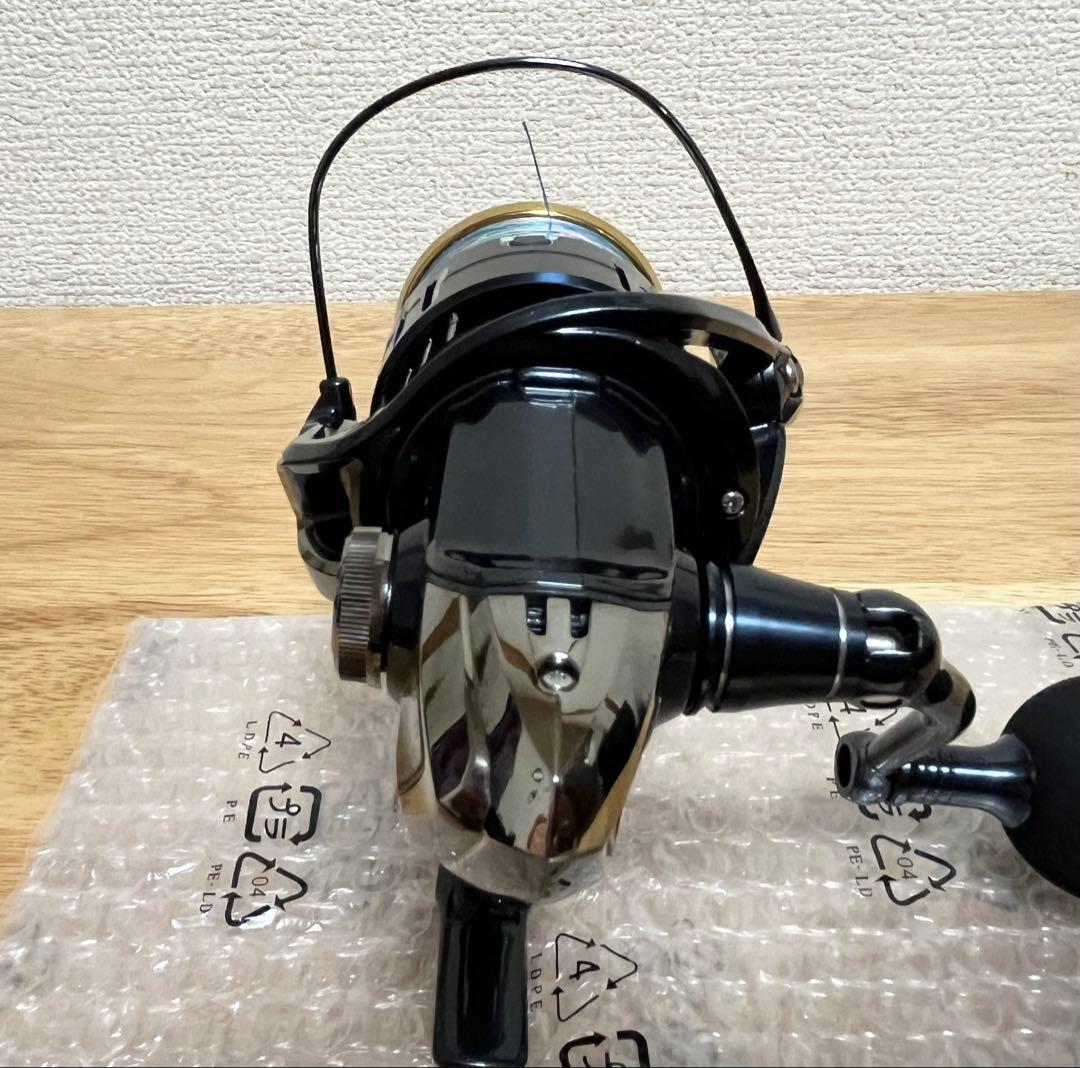 【極美品】シマノ17ツインパワーXD 4000XG